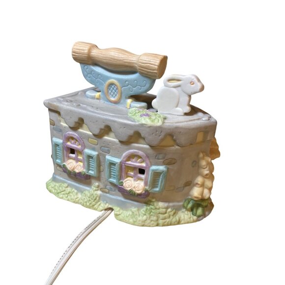 Easter village Laundry Shop Building Lighted - Picture 4 of 16